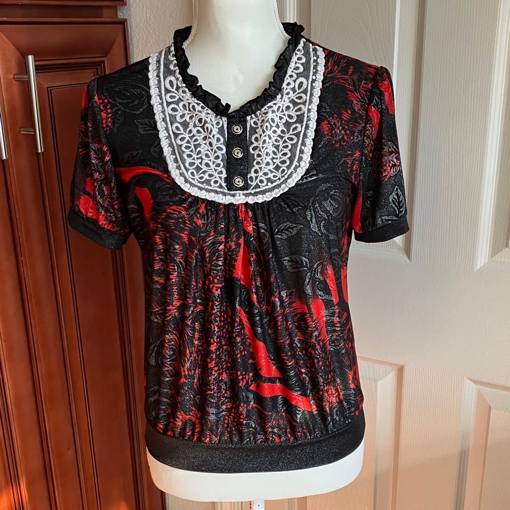 Y2K Chic Black and Red Blouse with Lace Detail Size:M